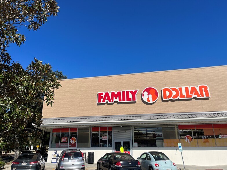 More Photos Of 6125-6425 Airline Dr, Metairie Unknown For Lease