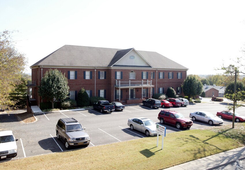 More Photos Of 1309 Briarville Rd, Madison Office For Lease