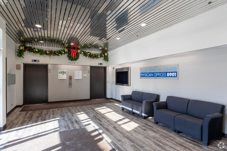 More Photos Of 8901 Golf Rd, Des Plaines Medical For Lease