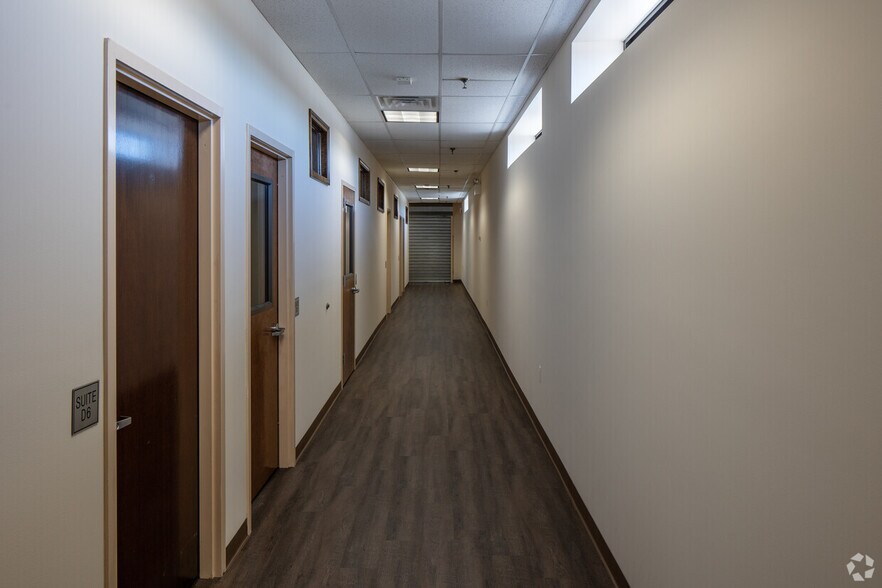 More Photos Of 202-206 Pegasus Ave, Northvale Warehouse For Lease