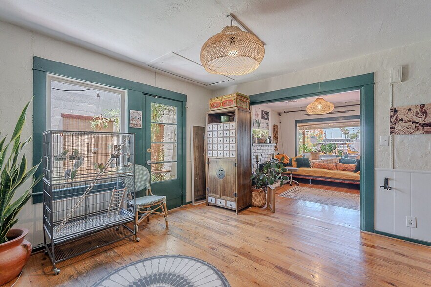 More Photos Of 7140 E 1st Ave, Scottsdale Storefront For Sale