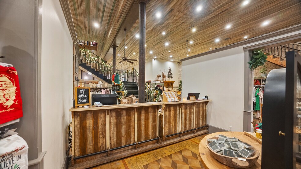 More Photos Of 101 N Elm, Hico General Retail For Sale