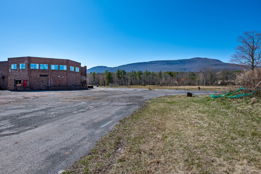 More Photos Of 4858 Route 32, Catskill Hotel For Sale