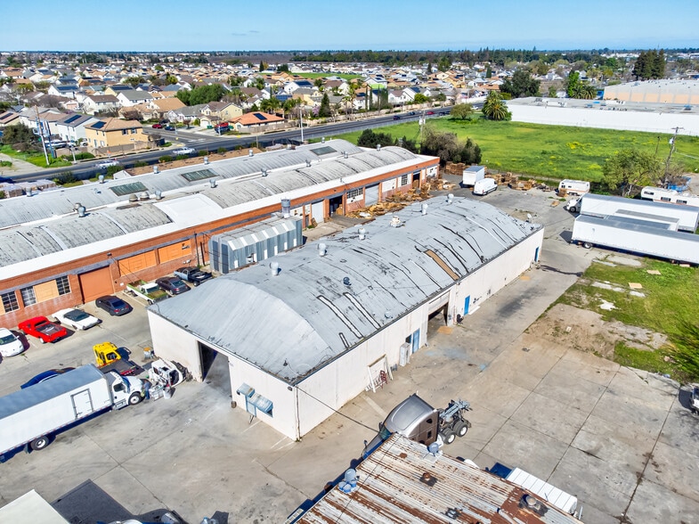 More Photos Of 1624 E Alpine Ave, Stockton Warehouse For Sale