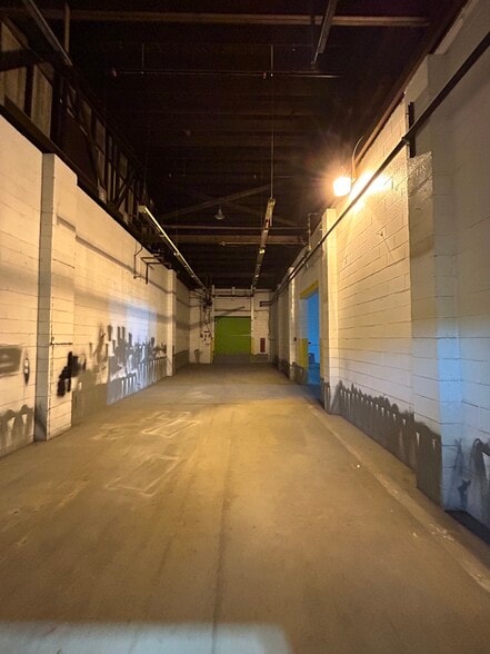 More Photos Of 134 W 38th St, Covington Warehouse For Sale