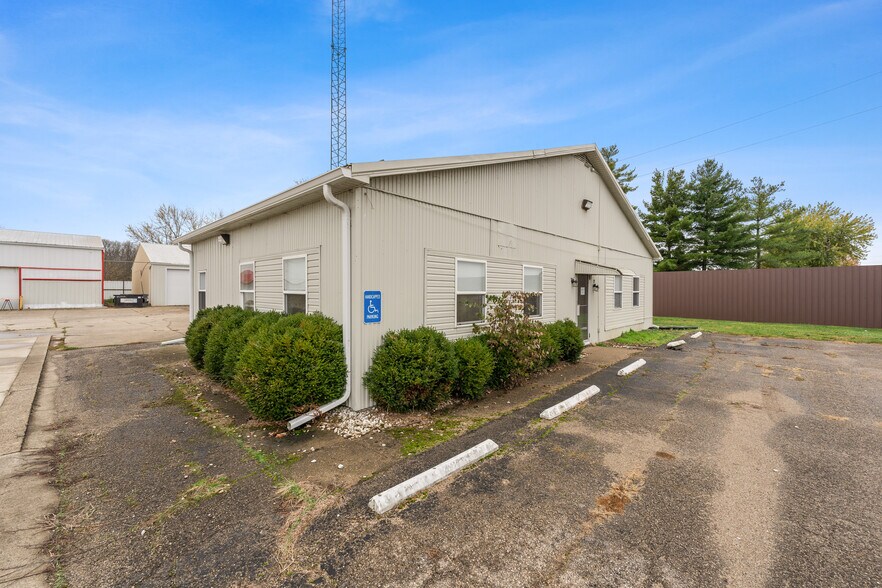 More Photos Of 1099 US Highway 22, Circleville Warehouse For Lease