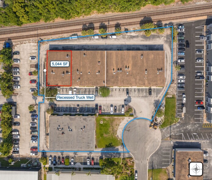 More Photos Of 100 Candace Dr, Maitland Distribution For Lease