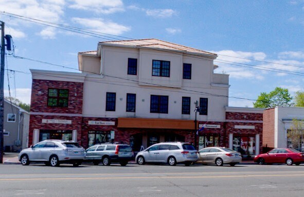 More Photos Of 670 Boston Post Rd, Madison Office For Lease