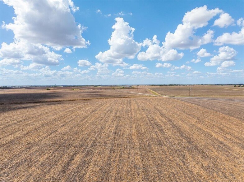 More Photos Of 000 Wells Lane, Manor Land For Sale