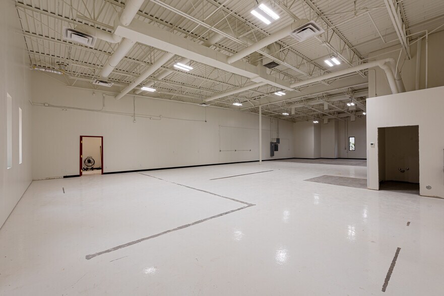 More Photos Of 3095 Sterling Cir, Boulder Warehouse For Lease