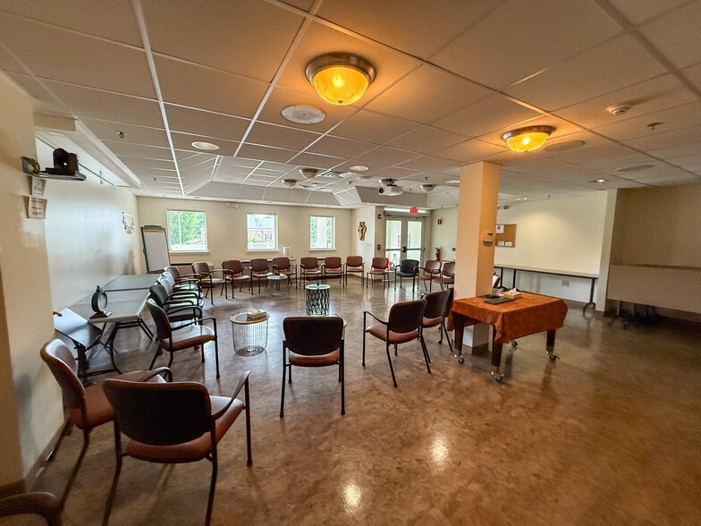 More Photos Of 1365 Northampton St, Holyoke Assisted Living For Sale