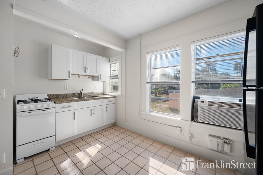 More Photos Of 1705 Apache Trl, Clearwater Multifamily For Sale