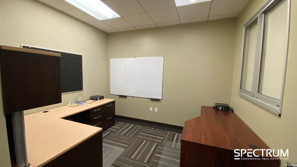More Photos Of 19835-19839 Nordhoff St, Northridge Office For Lease