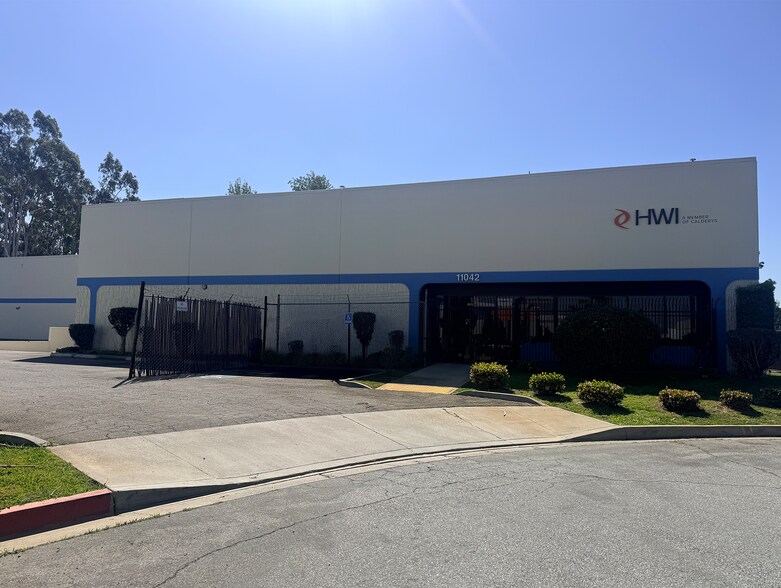 Primary Photo Of 11042 Forest Pl, Santa Fe Springs Warehouse For Lease