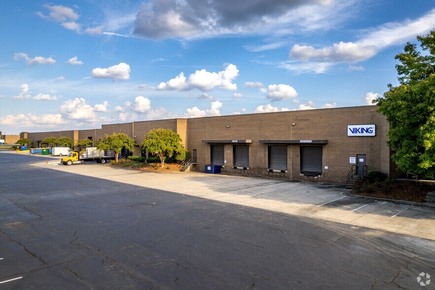 Primary Photo Of 11517 Cordage St, Charlotte Warehouse For Lease