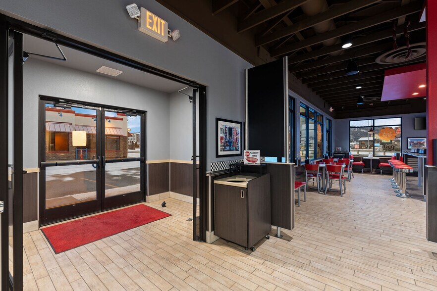 More Photos Of 205 18th St, Kalispell Fast Food For Sale