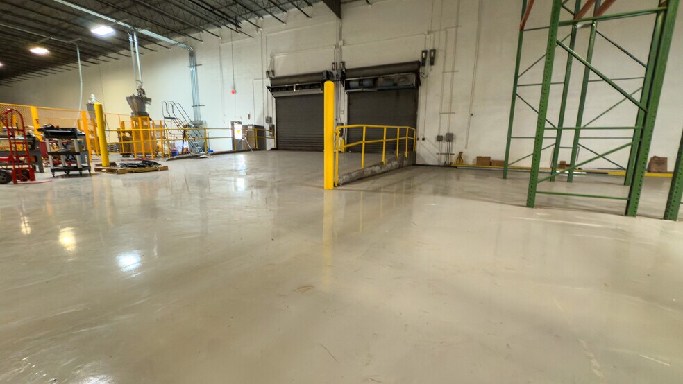 More Photos Of 2400 Mellon Ct, Decatur Distribution For Lease