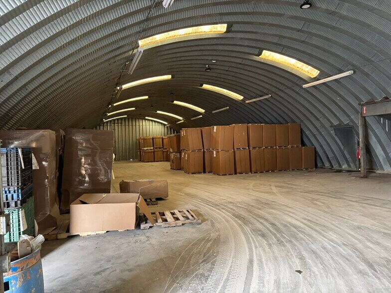 More Photos Of 140 Industry Rd, Georgetown Manufacturing For Lease