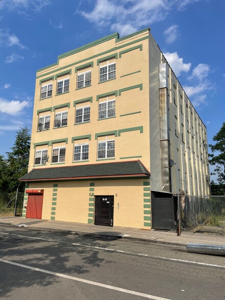 More Photos Of 15-19 Stone Street st @ 7th Avenue, Newark Apartments For Sale