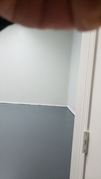 More Photos Of 6725 E US Highway 80, Longview Storefront Retail Office For Lease