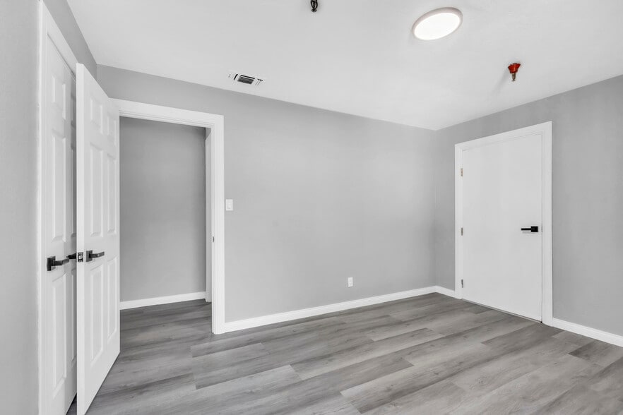 More Photos Of 1006 Lochbrae Rd, Sacramento Assisted Living For Sale