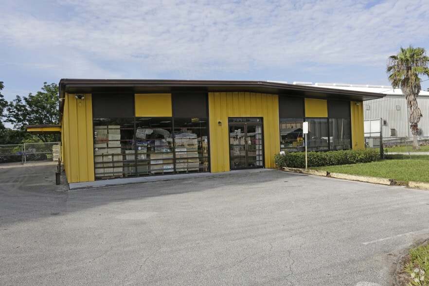 More Photos Of 3205 US Highway 92 E, Lakeland Freestanding For Lease