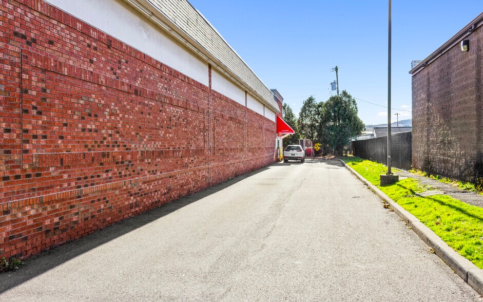 More Photos Of 13 Port Watson St, Cortland Drugstore For Sale