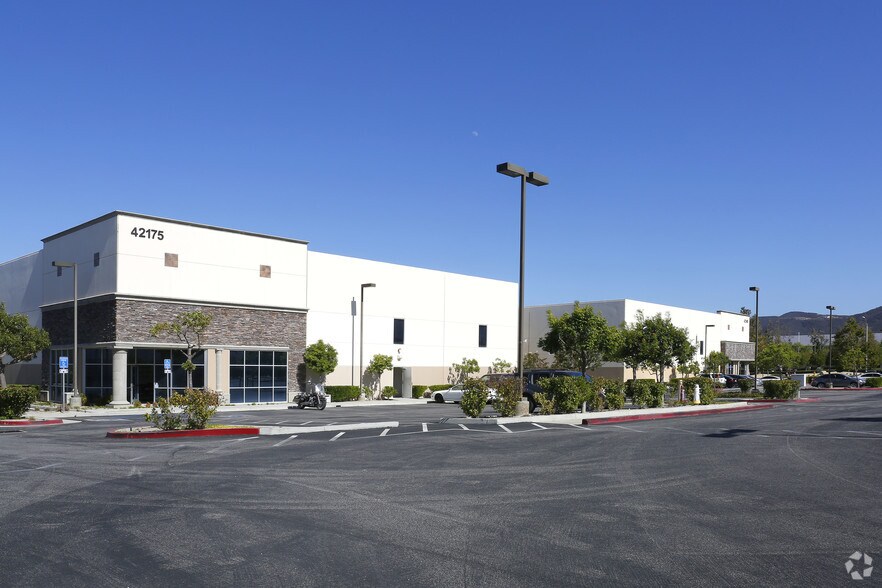 More Photos Of 42175 Zevo Dr, Temecula Warehouse For Lease