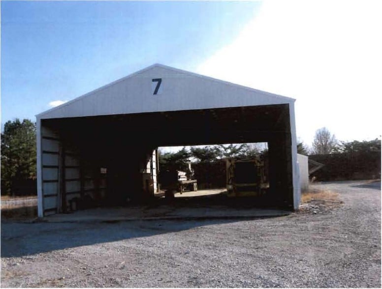 More Photos Of 4981 Highway 70 E, White Bluff Warehouse For Lease