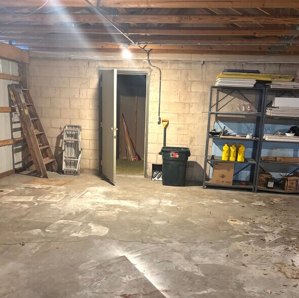 More Photos Of 2520 N Euclid Ave, Bay City Medical For Sale