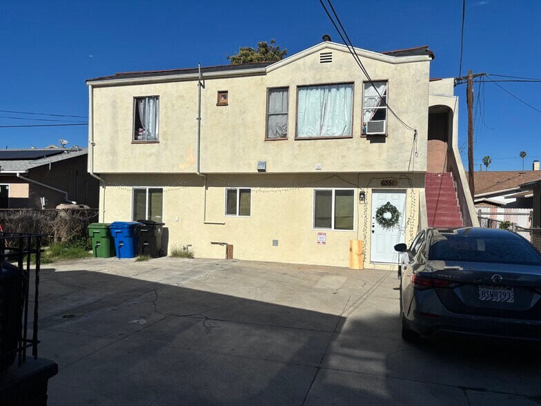 More Photos Of 635 W 51st St, Los Angeles Multifamily For Sale
