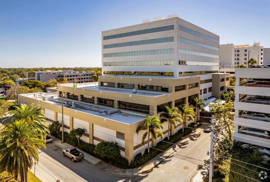 Primary Photo Of 1921 Waldemere St, Sarasota Medical For Lease