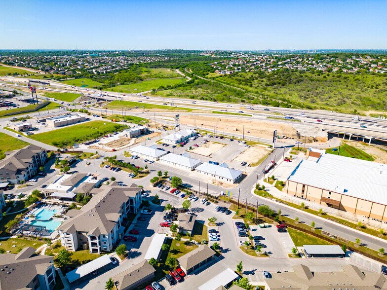 More Photos Of 7323 N Loop 1604 E, San Antonio Office For Sale