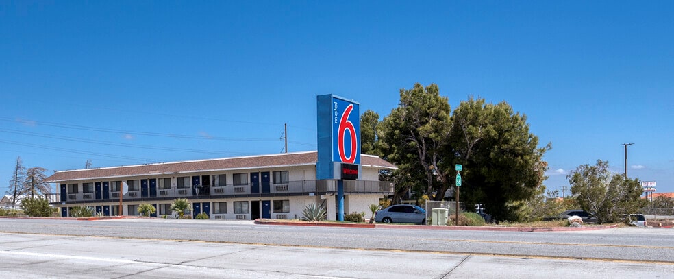 Primary Photo Of 16958 State Highway 58, Mojave Hotel For Sale