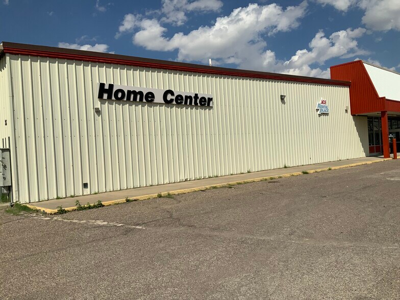 More Photos Of 2100 W Dickinson Blvd, Fort Stockton Freestanding For Sale