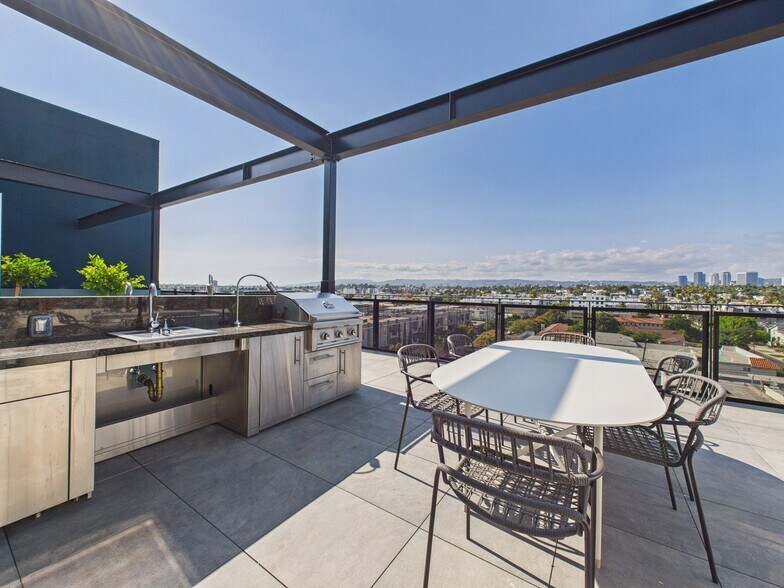 More Photos Of 9900 Venice Blvd, Culver City Apartments For Lease