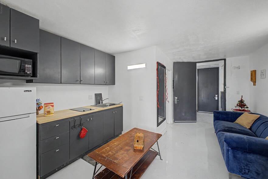 More Photos Of 1025 E Benson Hwy, Tucson Apartments For Sale