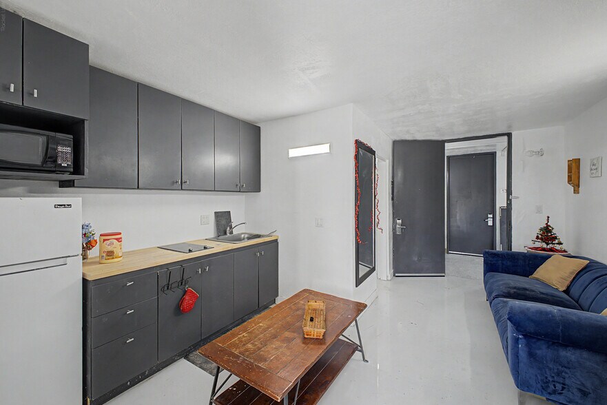 More Photos Of 1025 E Benson Hwy, Tucson Apartments For Sale