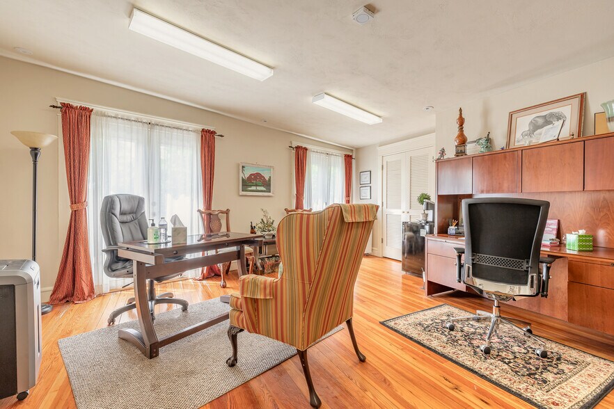 More Photos Of 1112 Riverside Dr, Holly Hill Storefront Retail Office For Sale