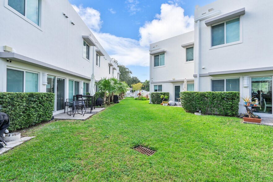More Photos Of 509 NE 121st St, North Miami Apartments For Sale