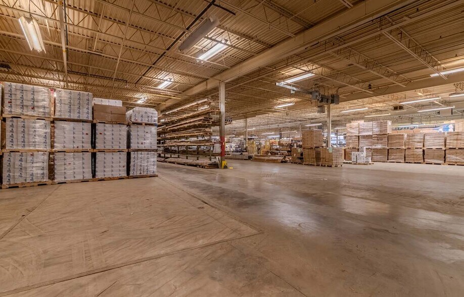 More Photos Of 570 Southgate Dr, Guelph Warehouse For Lease