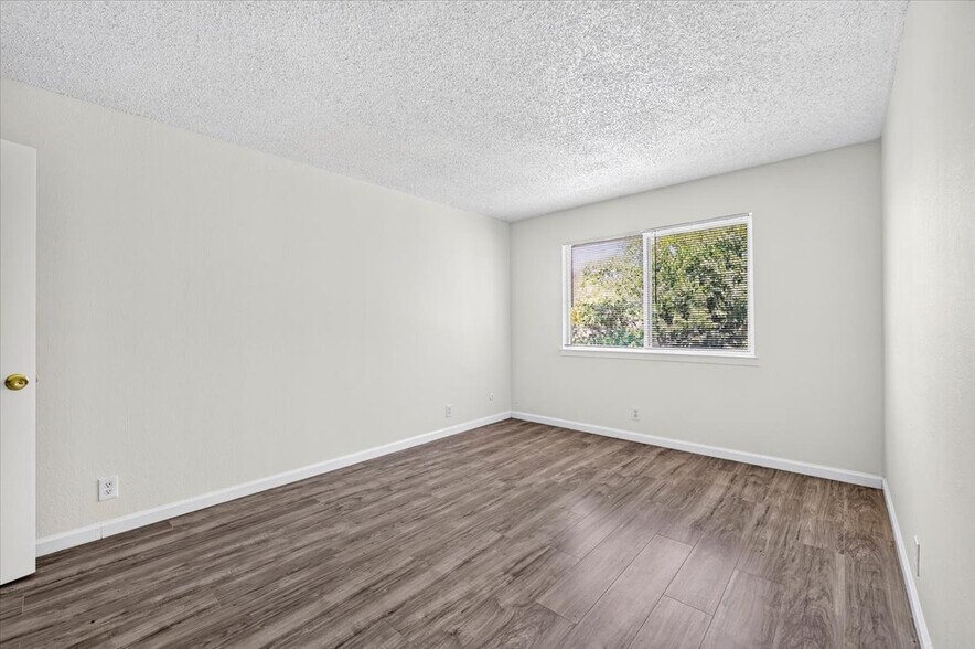 More Photos Of 2643 Furmint Way, Rancho Cordova Apartments For Sale