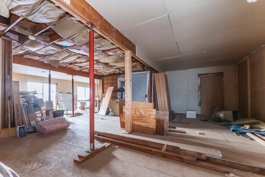 More Photos Of 180 Broadway, Port Ewen Storefront Retail Office For Sale