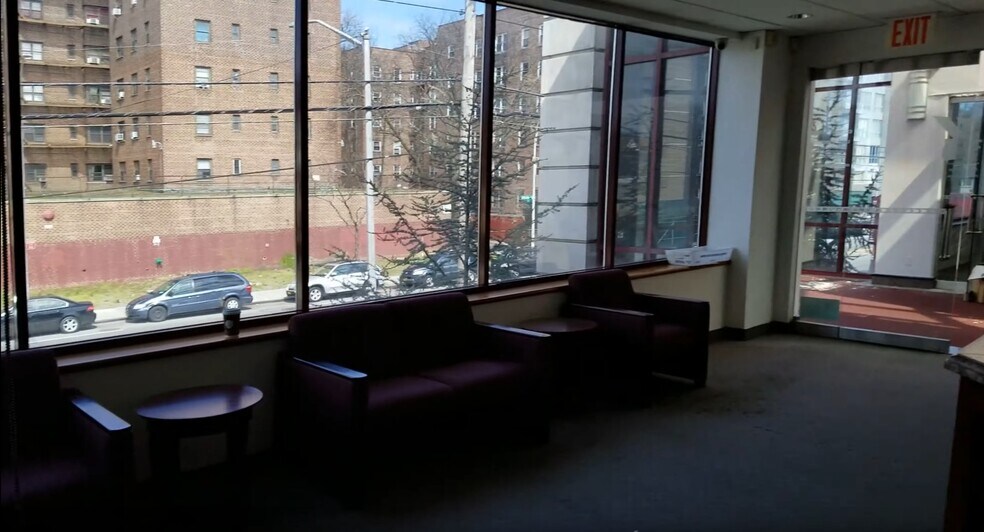 More Photos Of 189-10 Hillside Ave, Hollis Medical For Sale