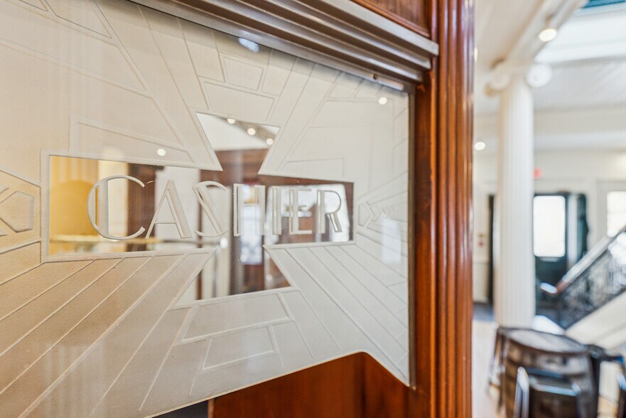 More Photos Of 15 Lebanon St, Hanover Freestanding For Sale