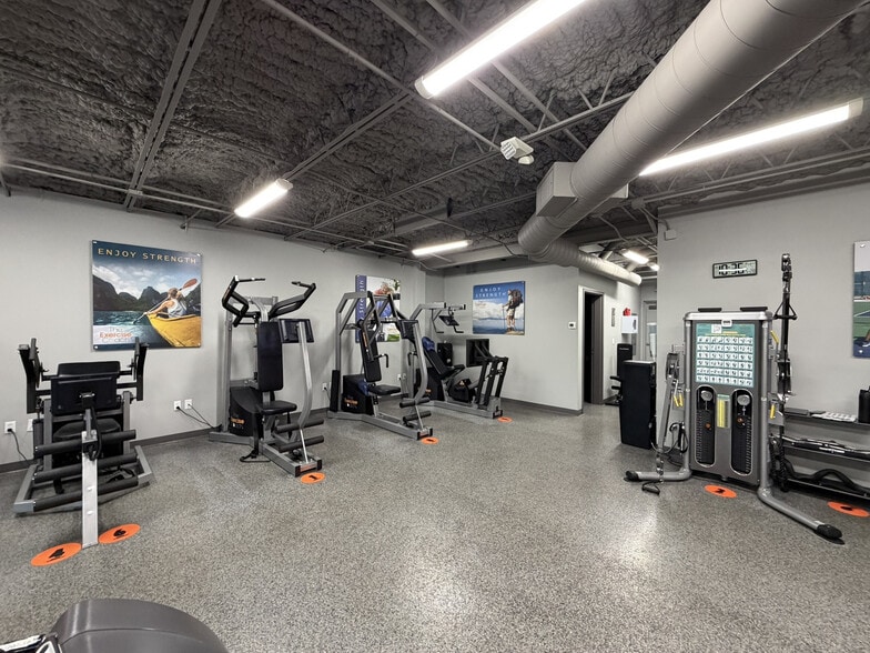 More Photos Of 4333 S Tamiami Trl, Sarasota Unknown For Lease