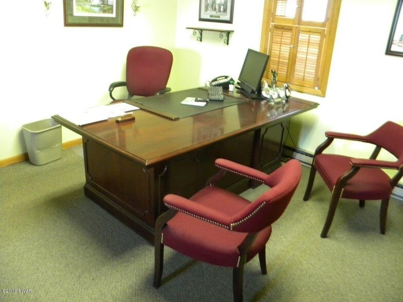 More Photos Of 300 Keystone St, Hawley Office Residential For Sale