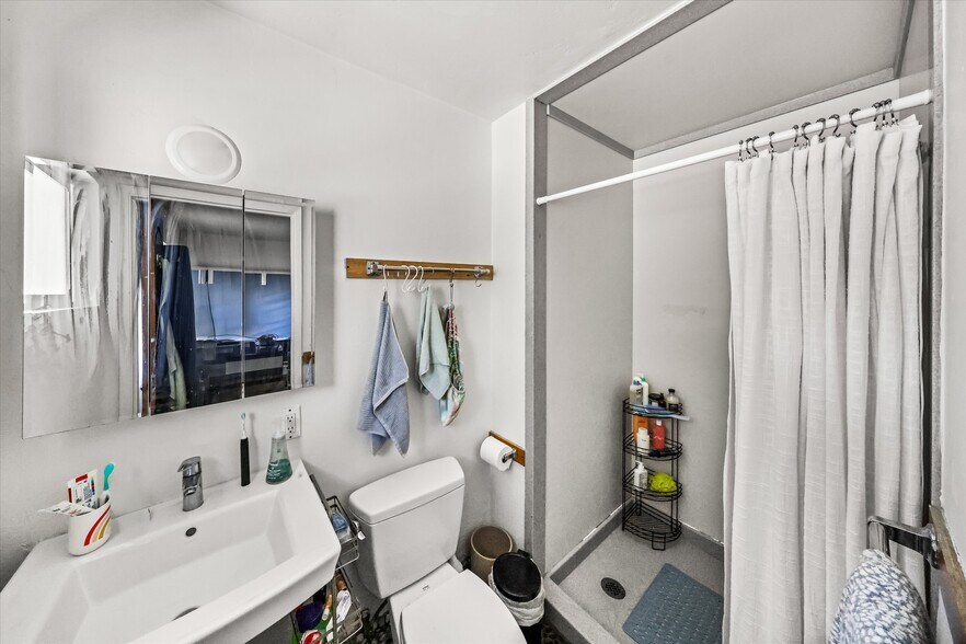 More Photos Of 6880 Pasado Rd, Isla Vista Apartments For Sale