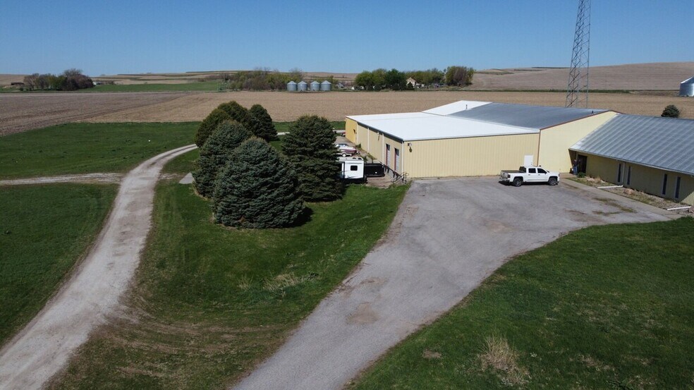 Primary Photo Of 650 Highway 75, Tekamah Warehouse For Sale