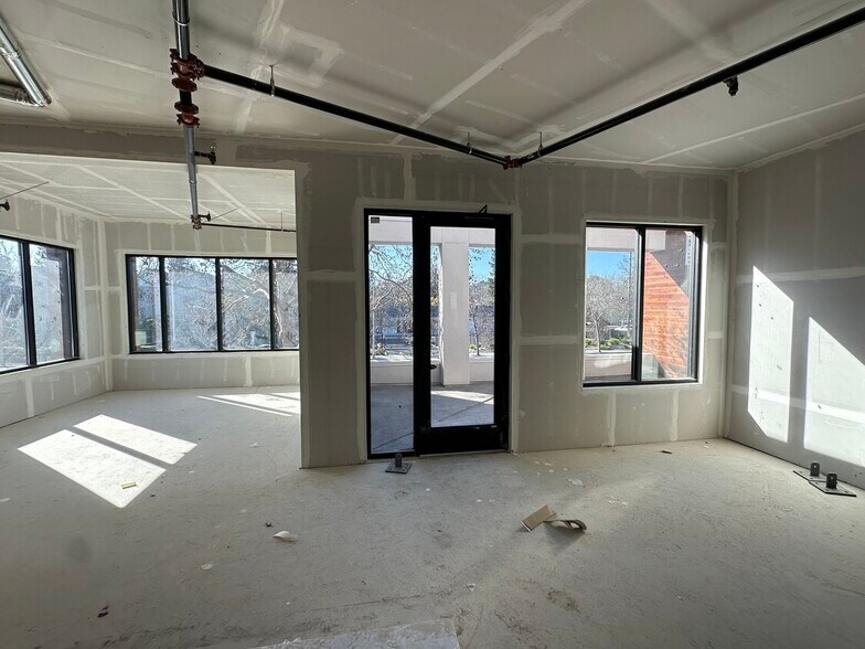 More Photos Of 4115 El Camino Real, Palo Alto Storefront Retail Office For Sale